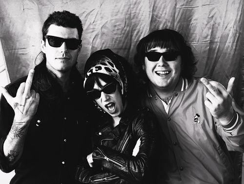 LOOSE LIPS LIVE AT ROWDYS RECORDS